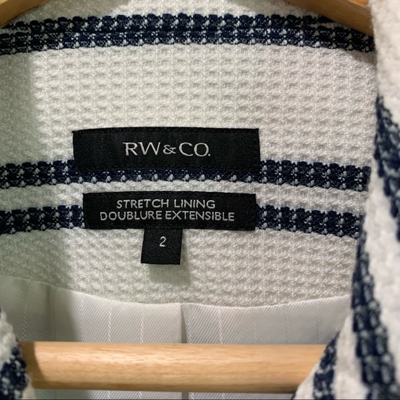 RW&Co zippered asymmetrical moto jacket - Picture 3 of 7